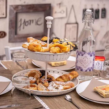 Couette-café Alba Del Capo 4*