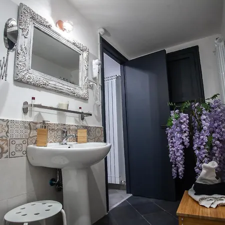 Couette-café Alba Del Capo 4*