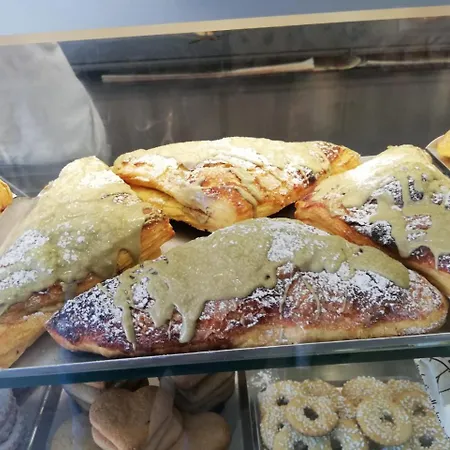 Alba Del Capo Nocleg ze śniadaniem *