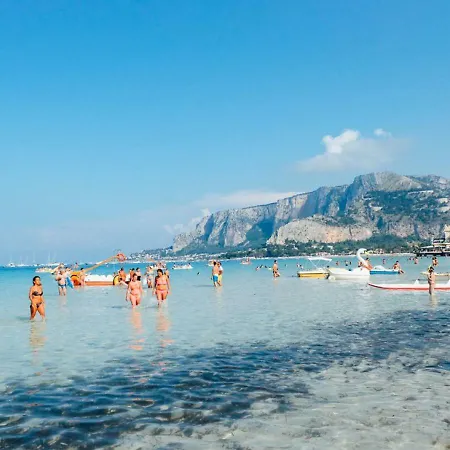 Alba Del Capo Nocleg ze śniadaniem *
